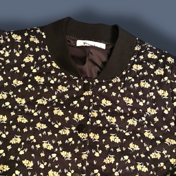 ✨HP✨EUC Vernacular Floral Back/Yellow Puff Sleeve Varsity Jacket. Small - Picture 11 of 13